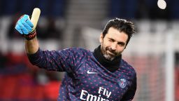 TOPSHOT - Paris Saint-Germain's Italian goalkeeper Gianluigi Buffon gestures as he arrives on the football pitch for a warm-up session prior to the French L1 football match between Paris Saint-Germain (PSG) and Stade Rennais FC, at the Parc des Princes stadium, in Paris, on January 27, 2019. (Photo by FRANCK FIFE / AFP) (Photo credit should read FRANCK FIFE/AFP/Getty Images)
