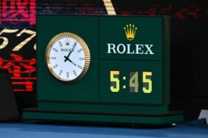 The Australian Open has extended the duration of its matches by one day in order to prevent them from running late into the evening.