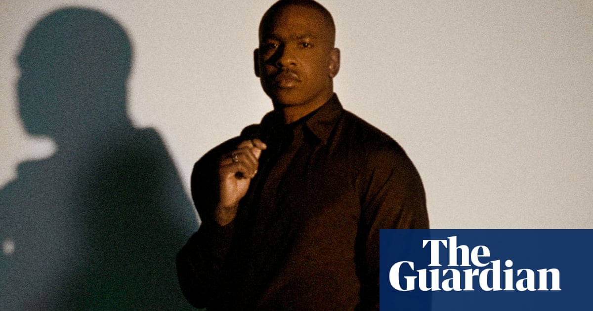 British rapper Skepta has issued an apology following backlash over his artwork which has been accused of evoking the Holocaust.