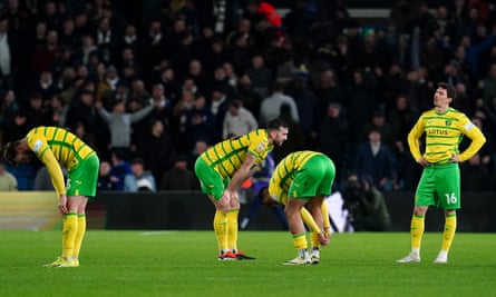 Leeds are edging closer to securing one of the automatic promotion spots in the Championship after Patrick Bamford's goal helped them defeat Norwich.