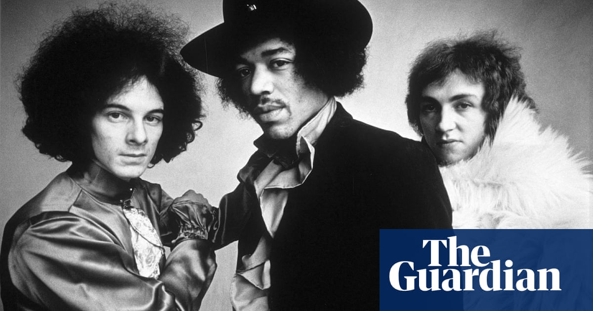 The bandmates of Jimi Hendrix can take legal action against his estate for a dispute over royalties.