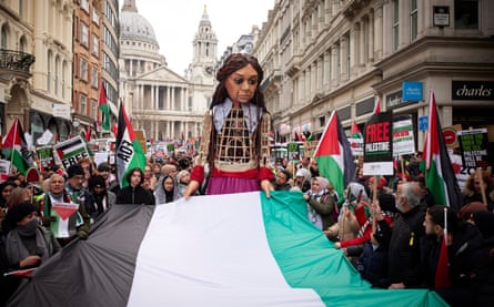 Thousands of pro-Palestine protesters march in London