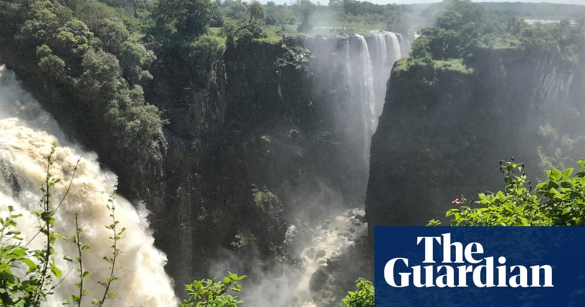 An Australian tourist has gone missing in the Victoria Falls National Park in Zimbabwe.