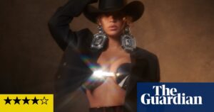 Beyoncé puts a country spin on the games Texas Hold 'Em and 16 Carriages with her brilliant Beyoncéfied touch.