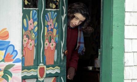 Sally Hawkins as Maud Lewis in Maudie (2016).