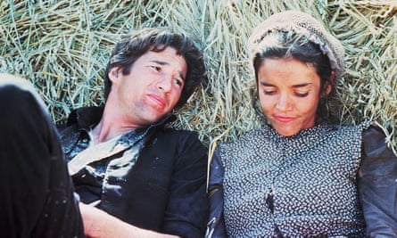 Review of "Days of Heaven" - Terrence Malick's brilliant film showcases his visionary talent.