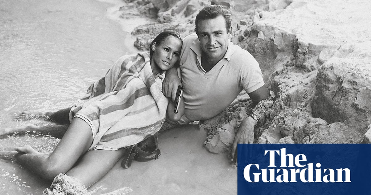 Sean Connery on set of the first James Bond movie - behind the scenes images from Dr. No.