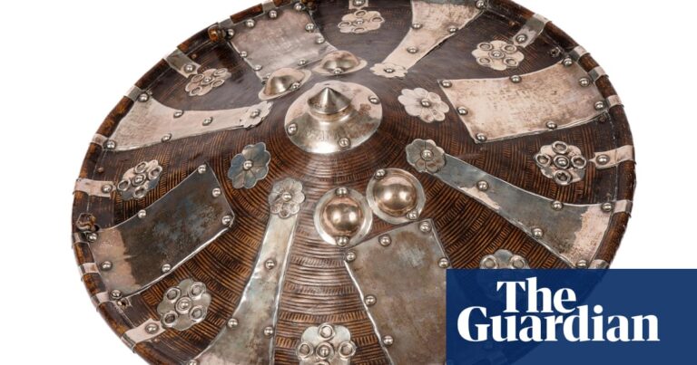 The government of Ethiopia is making efforts to prevent an auction of a stolen Maqdala shield in the UK.

Rephrasing:

The Ethiopian government is working to halt the UK auction of a Maqdala shield that was taken without permission.