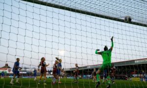 Chelsea punish West Ham for misses to return to the WSL summit