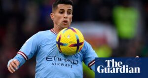 João Cancelo criticizes Manchester City for lying during his departure from the team.
