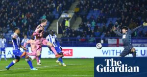 Leeds increase their chances for promotion by defeating Sheffield Wednesday in the derby match.