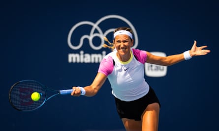 Victoria Azarenka defeated Katie Boulter in straight sets, ending her run at the Miami Open.