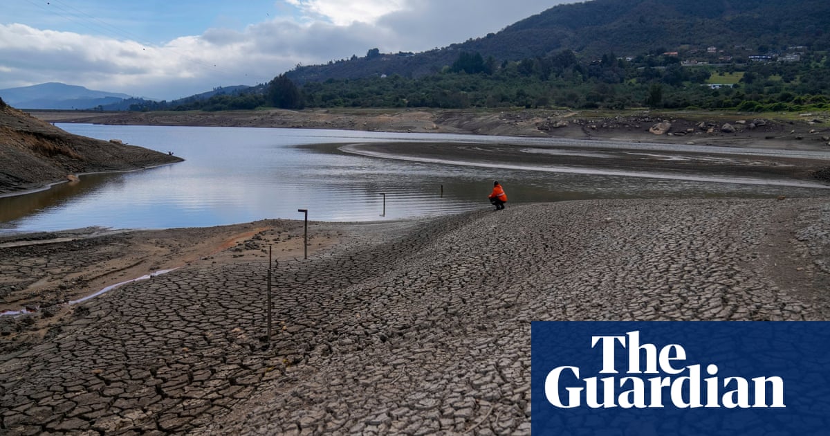 Colombians told to shower with a partner as drought hits capital water supplies