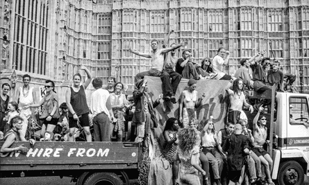 Protesters outside parliament, July 1994.