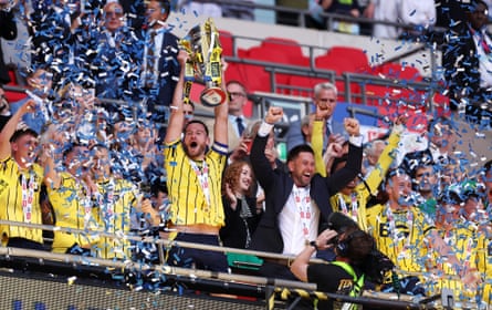 Oxford beat Bolton in League One playoff final thanks to Murphy double