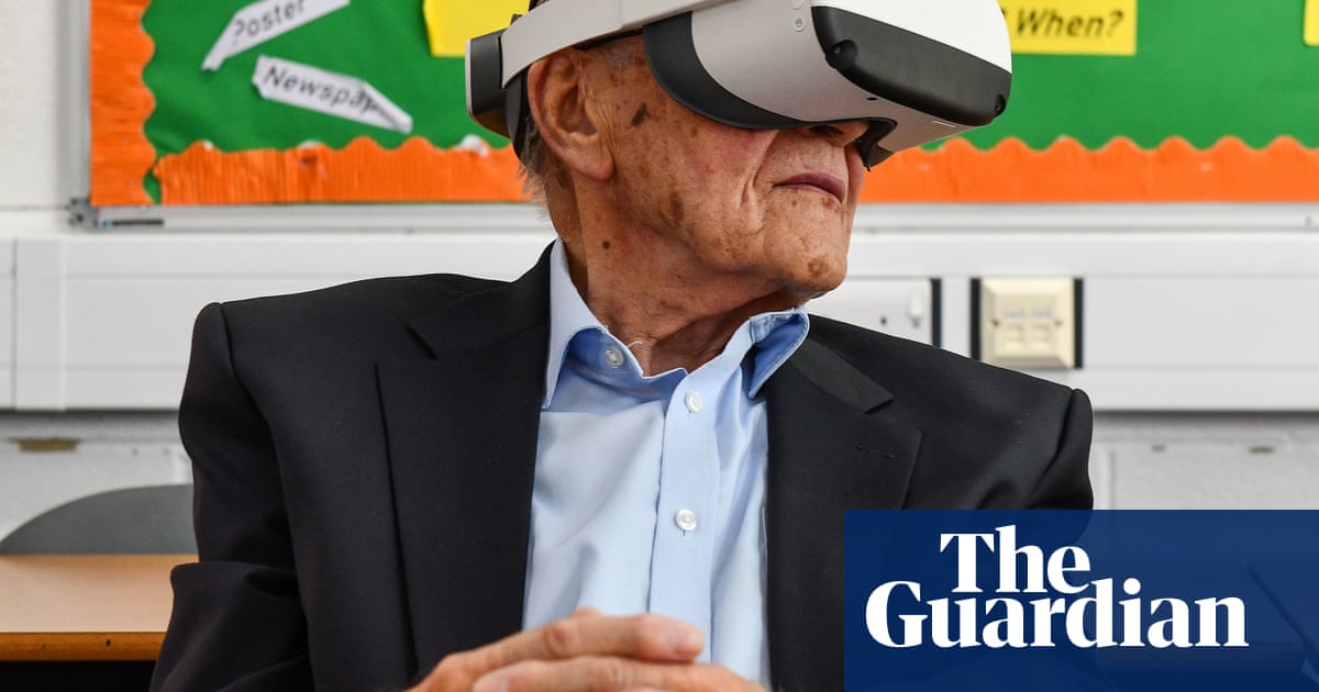 Holocaust survivors to use AI to ‘future-proof’ their stories for UK schools