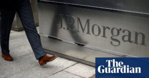 Jury fails to reach verdict over medics accused of JP Morgan climate protest