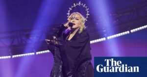 Madonna fans who sued singer over late concert start dismiss their own lawsuit