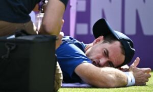 Refusing to throw in the towel is a fitting finale in its own right for Murray at Wimbledon