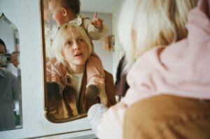 ‘Will I just disappear?’ Laura Marling on the ecstasy of motherhood – and why she might quit music