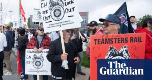 Canadian government moves to ends nationwide rail strike