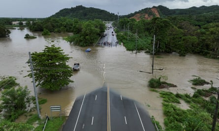 Hurricane Ernesto bears down on Bermuda amid deadly flood warnings