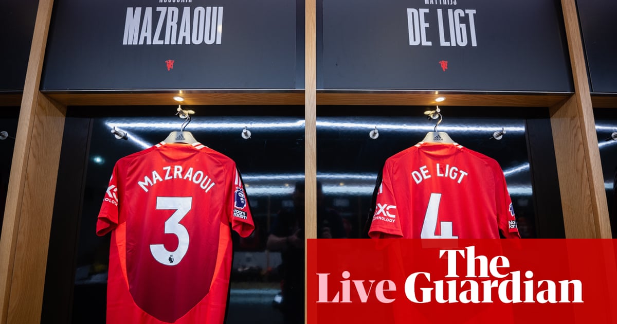 Manchester United v Fulham: Premier League – live