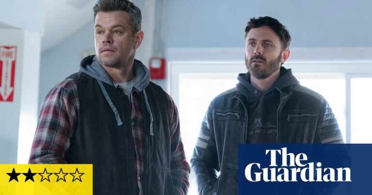 The Instigators review – Matt Damon and Casey Affleck can’t save underpowered heist comedy
