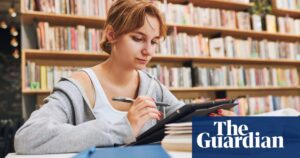 English universities need tuition fees of £12,500 to break even, analysis finds