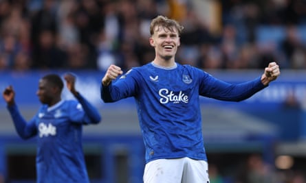 Jarrad Branthwaite celebrates Everton’s win