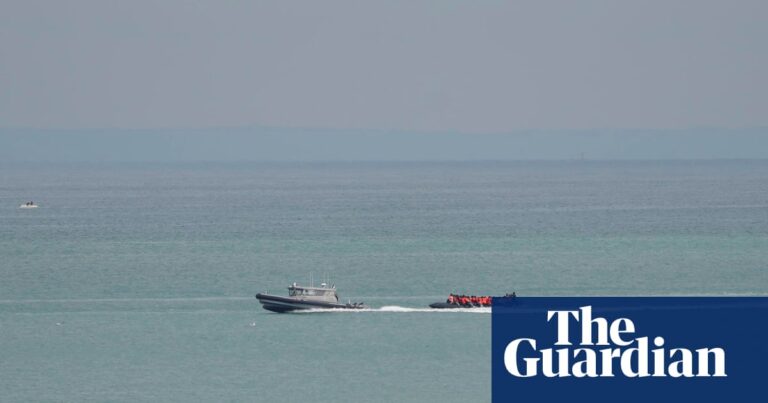 Several dead in attempt to cross Channel, say French authorities