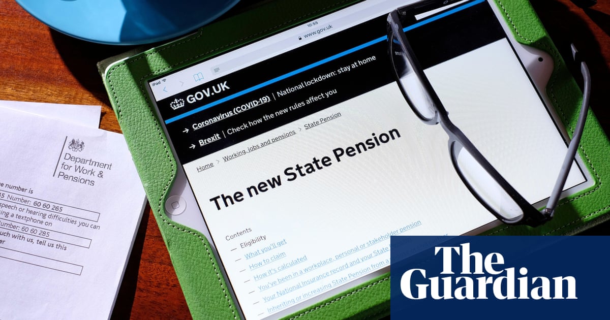 UK state pension to rise by more than £400 a year, say reports