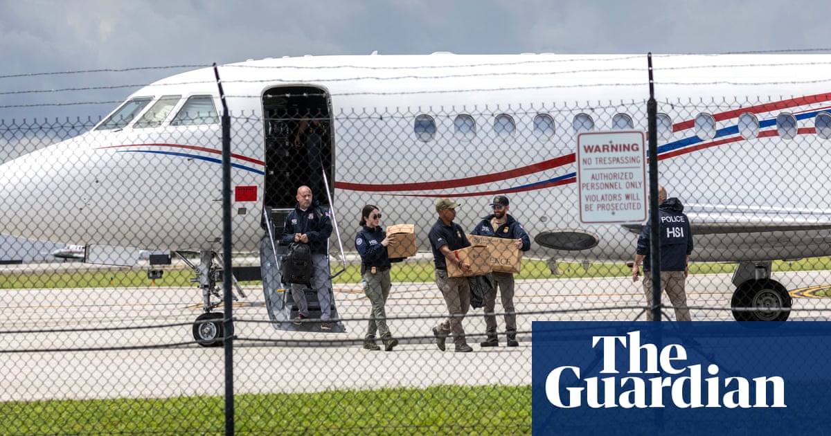 US seizes Nicolás Maduro’s jet and flies it to Florida