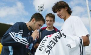 ‘I hoped this day would never come’: Federer leads tributes to retiring Nadal