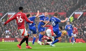 Bruno Fernandes sparks Manchester United to easy victory over Leicester