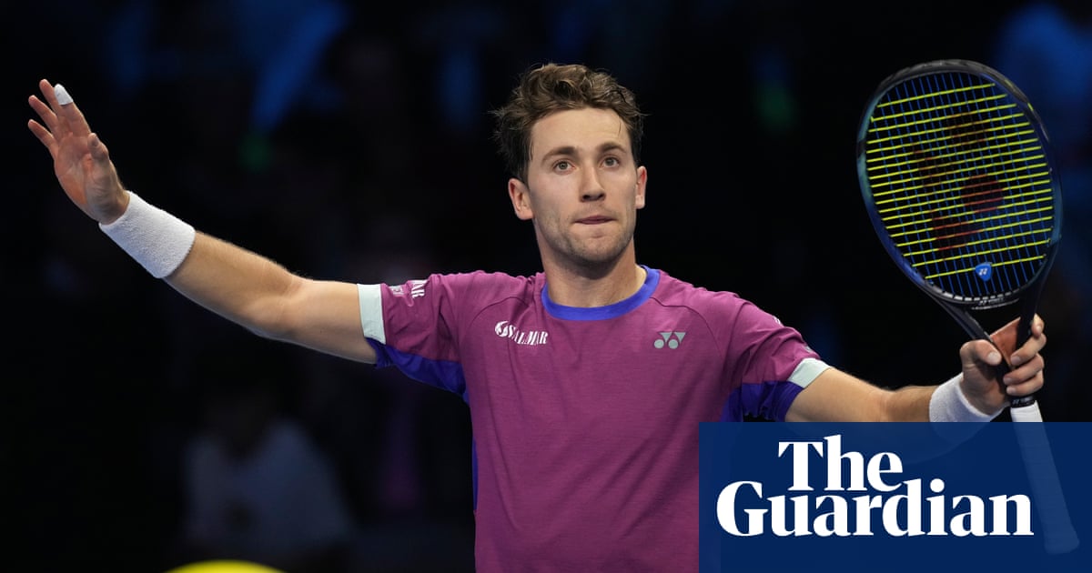 Casper Ruud routs Carlos Alcaraz in straight sets at ATP Finals