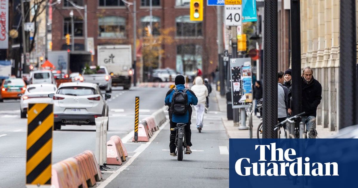 Removing Toronto bike lanes will make traffic worse, official document shows