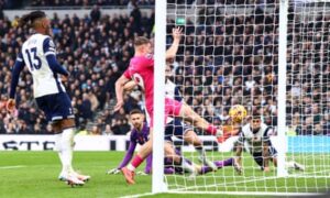 Szmodics and Delap stun Spurs as Ipswich end long wait for first win