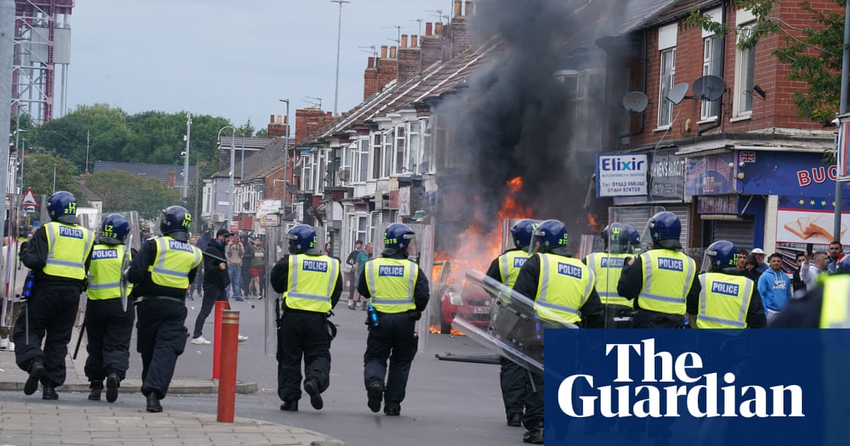 Teenager who smashed window during Middlesbrough riots freed on appeal