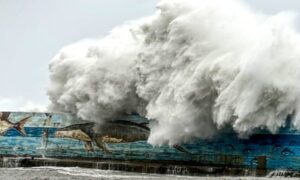 Typhoon Kong-rey: biggest storm in decades wreaks destruction in Taiwan