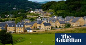 Housing must take priority over nature, says Starmer in green belt reform plan