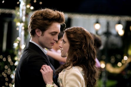 Robert Pattinson and Kristen Stewart in Twilight, 2008.