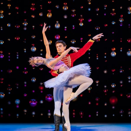 Marge Hendrick as Sugar Plum Fairy and Evan Loudon as Nutcracker Prince in Peter Darrell's The Nutcracker.