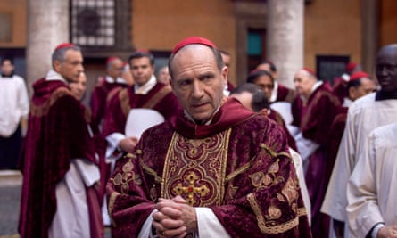 Ralph Fiennes in Conclave.