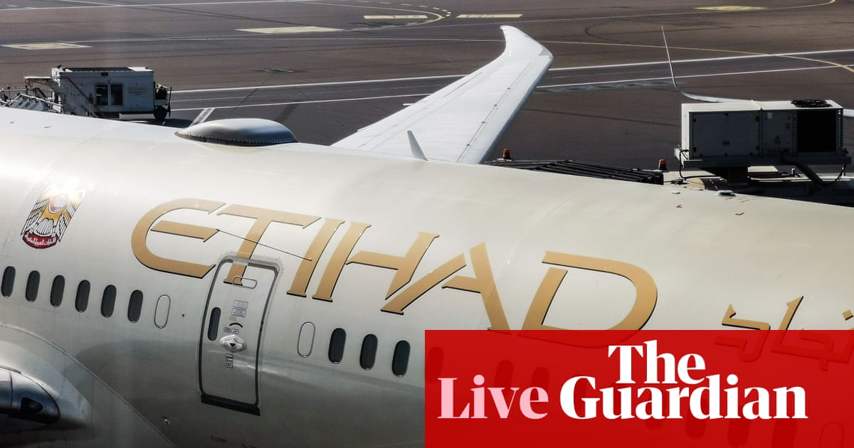 Australia news live: Etihad plane aborts Melbourne takeoff at last second due to tyre damage; Labor pledges $7bn for Bruce Highway