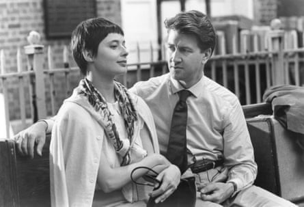 Isabella Rossellini and producer David Lynch on the set of Zelly and Me.