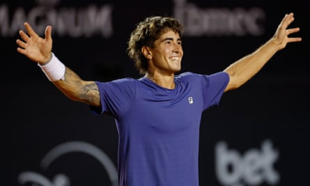 Francisco Comesana celebrates victory over Alexander Zverev