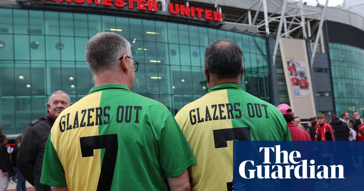 Manchester United protesters asked to wear black and show club is ‘slowly dying’