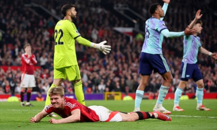 Rasmus Højlund looks dejected during Manchester United’s 1-1 draw with Arsenal