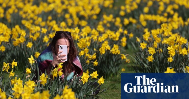 Spring equinox temperatures hit 21C as UK records hottest day of year